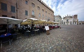 Palazzo Castiglioni Luxury Suites